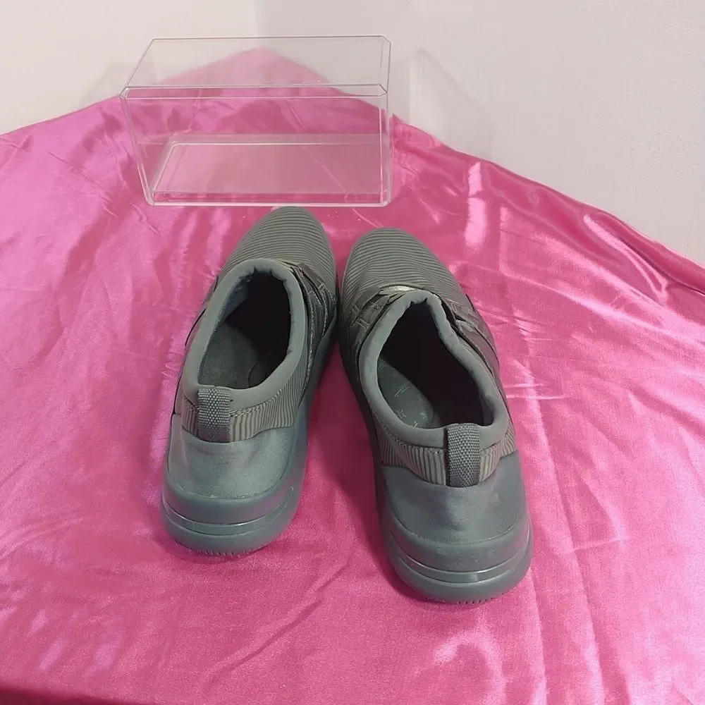 Bzees shoes womens